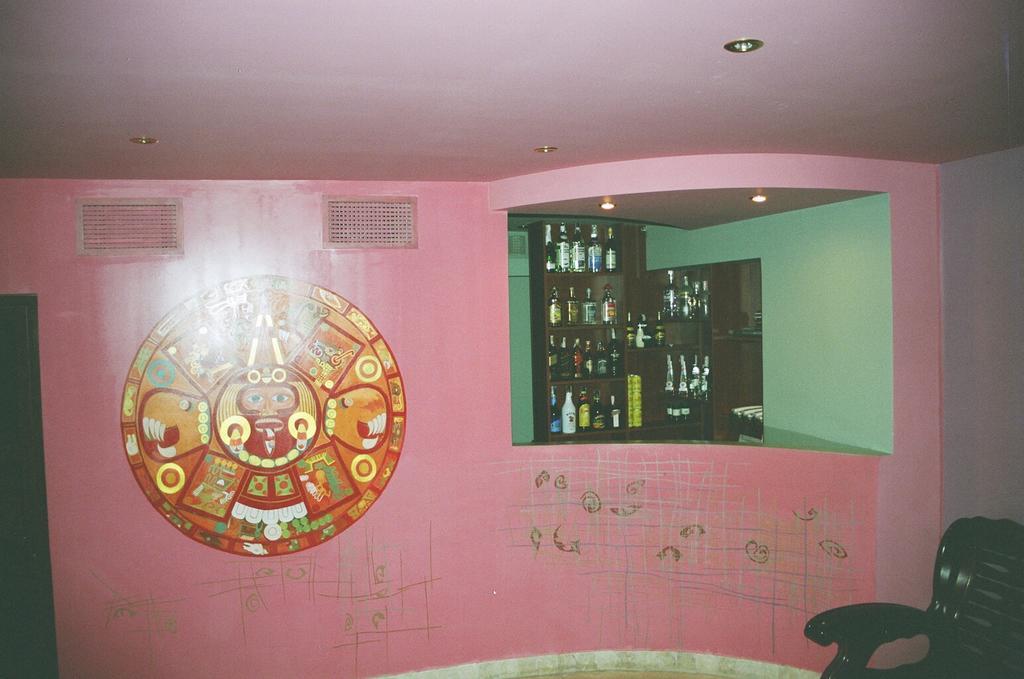 Motel Acapulco Erévan Extérieur photo