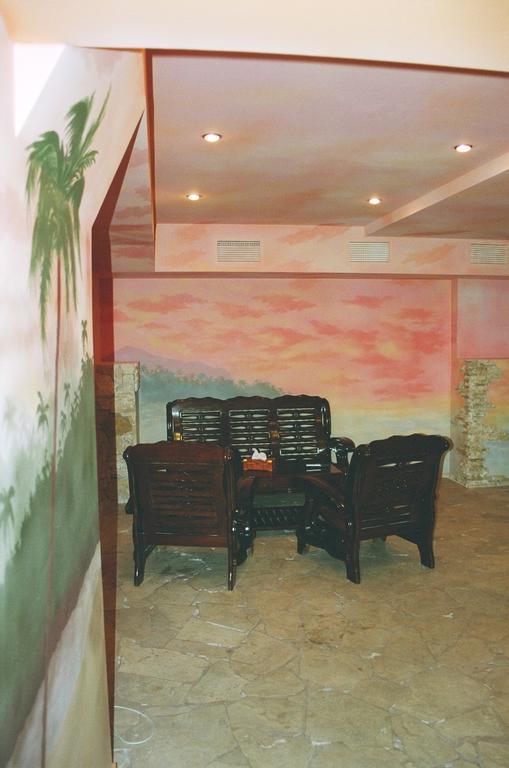 Motel Acapulco Erévan Extérieur photo
