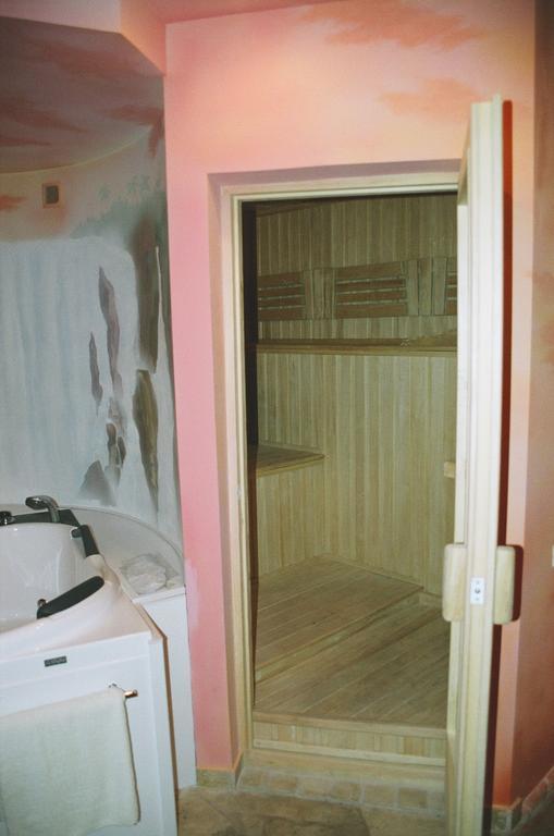 Motel Acapulco Erévan Extérieur photo