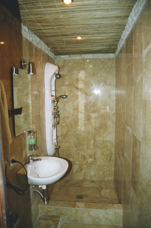 Motel Acapulco Erévan Extérieur photo
