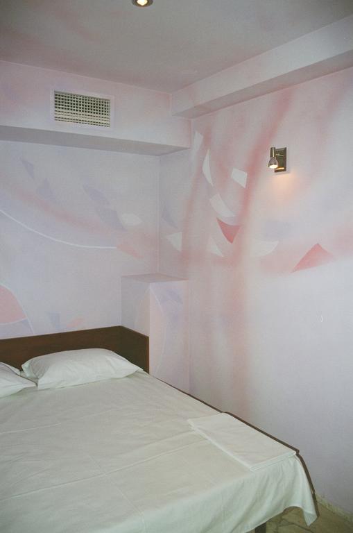 Motel Acapulco Erévan Extérieur photo
