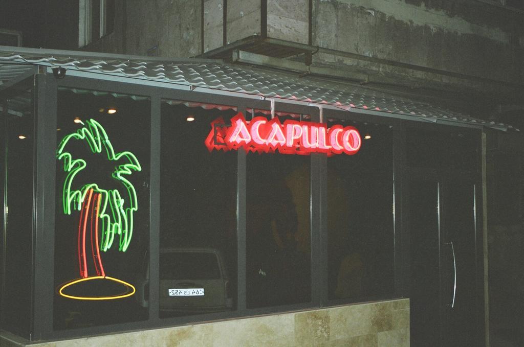 Motel Acapulco Erévan Extérieur photo