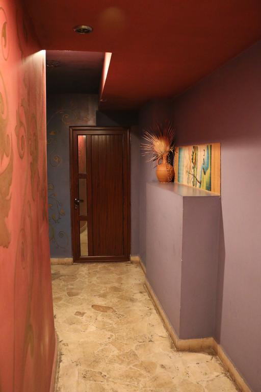 Motel Acapulco Erévan Extérieur photo