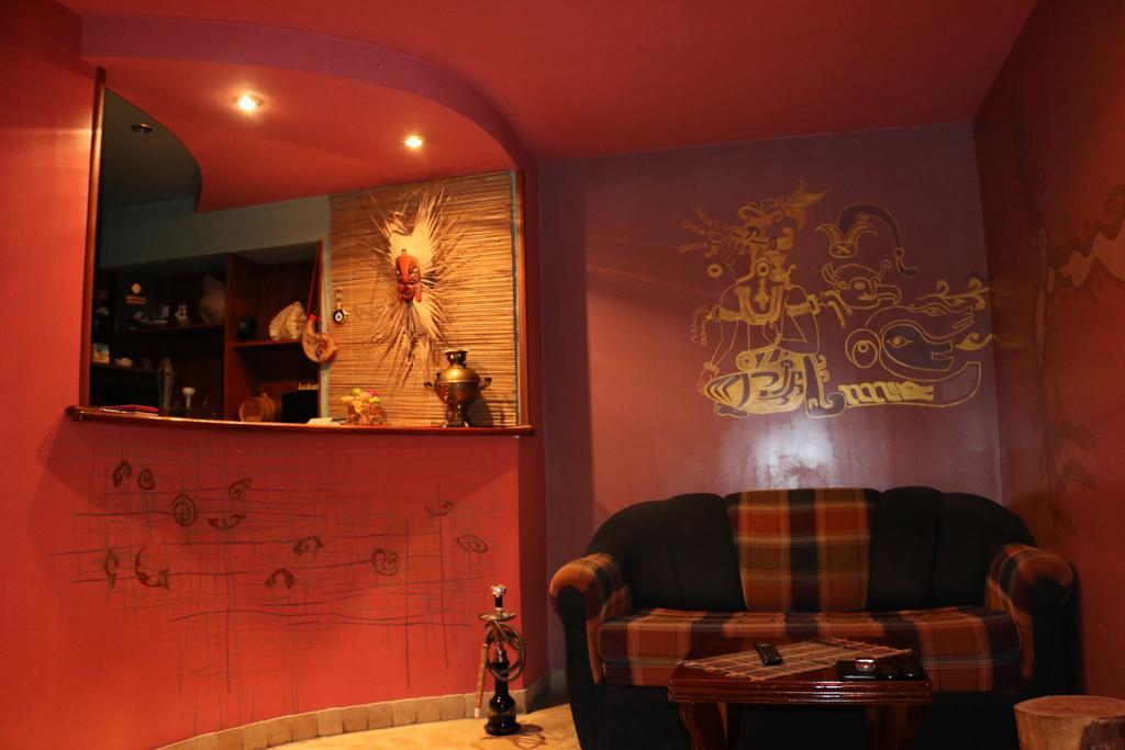 Motel Acapulco Erévan Extérieur photo