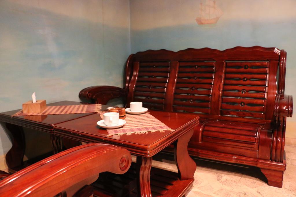 Motel Acapulco Erévan Extérieur photo