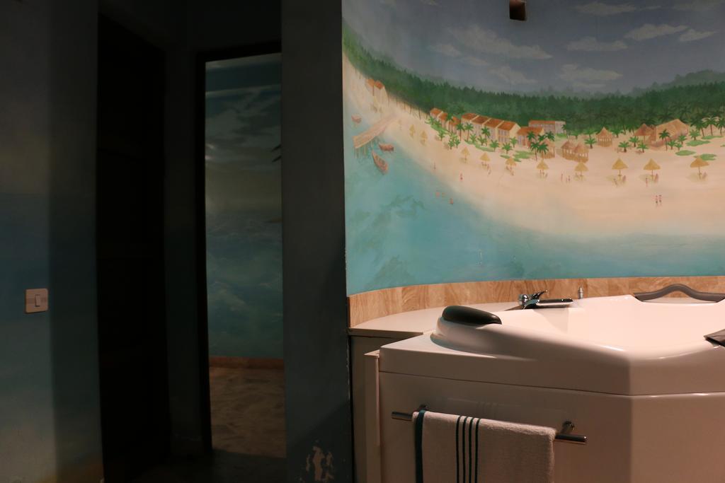 Motel Acapulco Erévan Extérieur photo